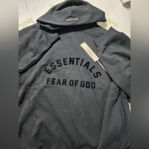 Essentials Fear of God Jet Black Hoodie - Picture 5 of 5